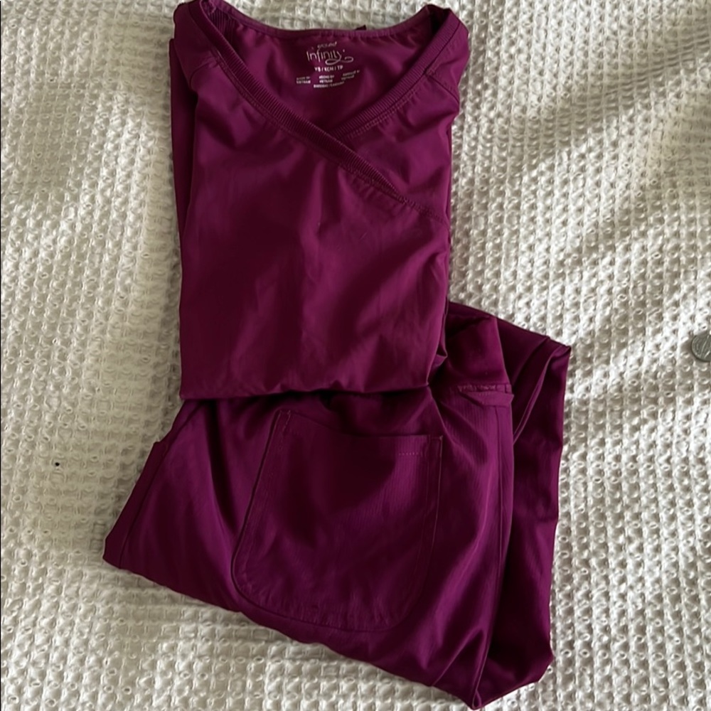Cherokee burgundy scrub set